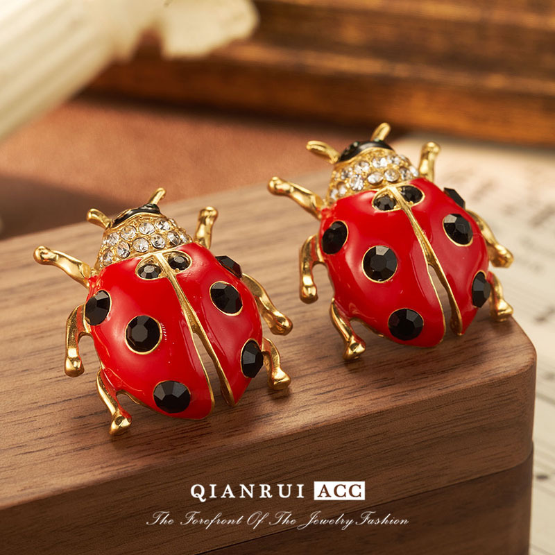 法式轻奢个性小众瓢虫耳钉复古宫廷风耳饰珐琅滴油设计